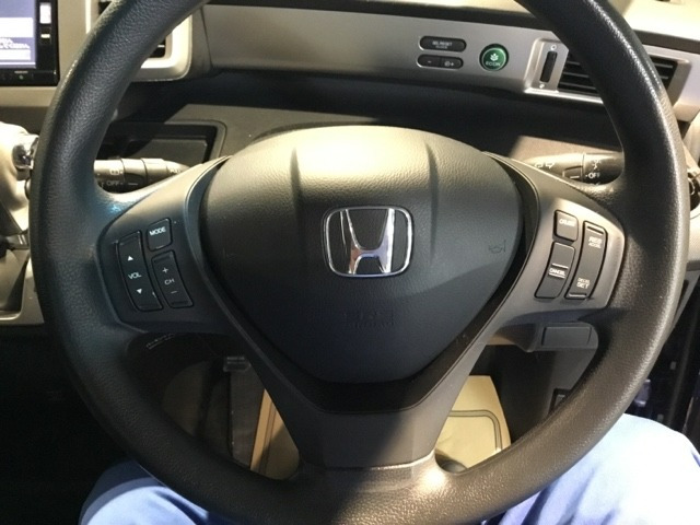 フリード1.5 G プレミアムエディション