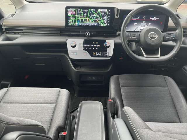 セレナ1.4 e-POWER ハイウェイスターV