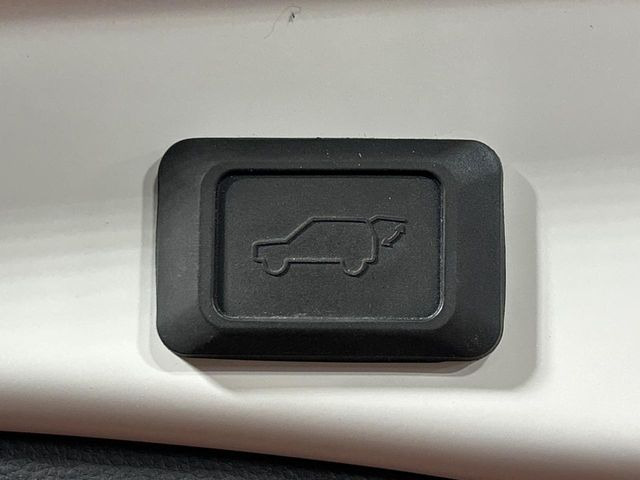 �y�p���[�o�b�N�h�A�z�X�}�[�g�L�[��^�]�Ȃ̃{�^�������������Ń��A�Q�[�g�������ŊJ���܂�!�ו��������Ă��鎞��A�����ʒu�ɂ���o�b�N�h�A��߂�ۂɕ֗��ȋ@�\�ł���