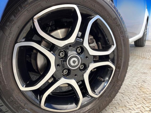 ������15�C���`�A���~�z�C�[��:�A���ԂȂ�ł͂̑�z����������x����z�C�[���Ƒ����ł�!���{�Ԃ̑���Ɋ���Ă�����ɂ����Б̊����Ē��������قǁA�������x���ł܂Ƃ܂��Ă��܂�!