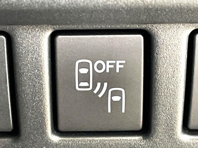 �y�����r�[�N���f�B�e�B�N�V�����z���s���A�h�A�~���[�̎��p�ɂȂ�₷���ӏ��Ɍ㑱�Ԃ��ڋ߂���ƃT�C�h�~���[�t�߂Ɍx����\���A�h���C�o�[�ɒ��ӊ��N�ƁA����̍ۂ̓n���h��������A�V�X�g�����܂��B