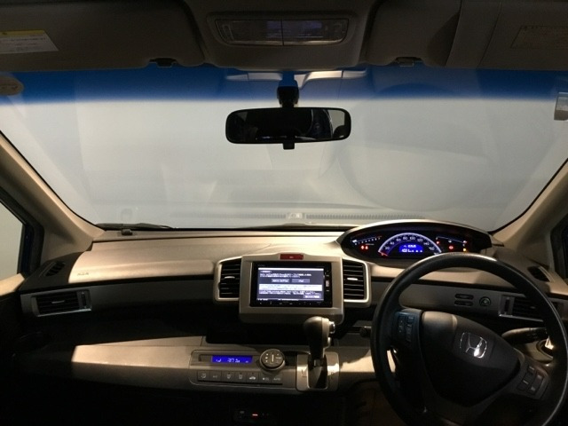 フリード1.5 G プレミアムエディション