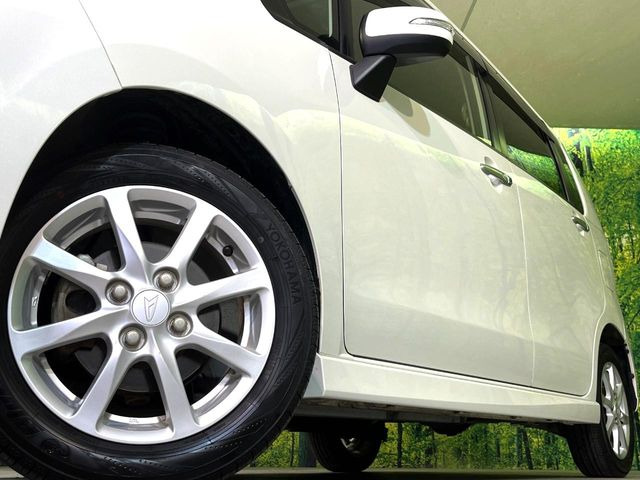 �y����14�C���`�A���~�z�C�[���z�O�ςɃ}�b�`���������A���~�z�C�[���𑕒����Ă���܂��B�e��ЊO�A���~�z�C�[����A�X�^�b�h���X�^�C�����戵�����Ă���܂��B���񂲑��k����������