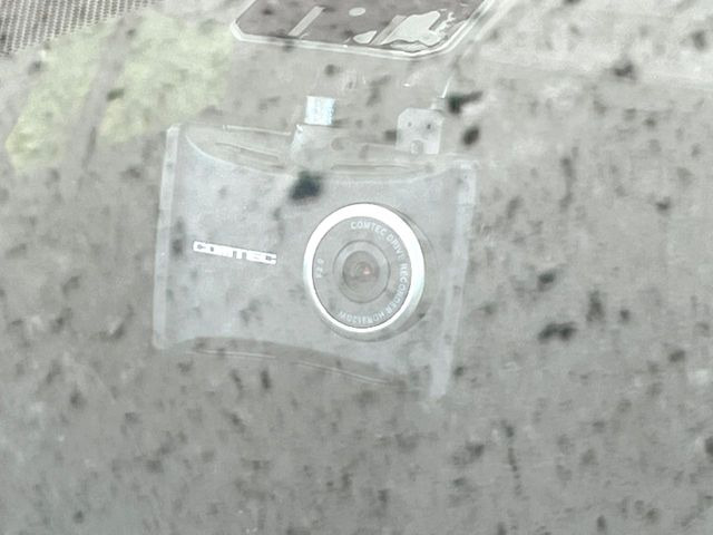 �y�h���C�u���R�[�_�[�z�h���C�u���R�[�_�[����!���s���͂������A������^�]�⎖�̂ɑ��������ہA�f���ŋL�^���A����̃��X�N�ɔ����܂��B���L�^�pSD�J�[�h�͂��q�l�����g�ł��������������K�v������܂��B