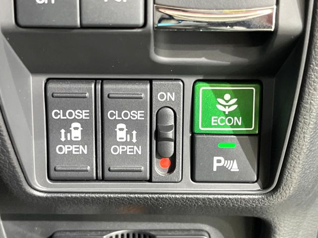 �y�����p���[�X���C�h�h�A�z�X�}�[�g�L�[��^�]�Ȃ̃X�C�b�`�Ō�ȗ����X���C�h�h�A�̊J���\���d��������͂����ăh�A���J����K�v�������A�����Ȃ��q�l�ł��ȒP�ɊJ���߂ł����K�ł���