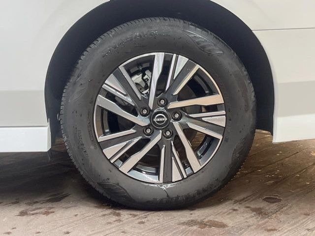 �y����16�C���`�A���~�z�C�[���z�O�ςɃ}�b�`���������A���~�z�C�[���𑕒����Ă���܂��B�e��ЊO�A���~�z�C�[����A�X�^�b�h���X�^�C�����戵�����Ă���܂��B���񂲑��k����������