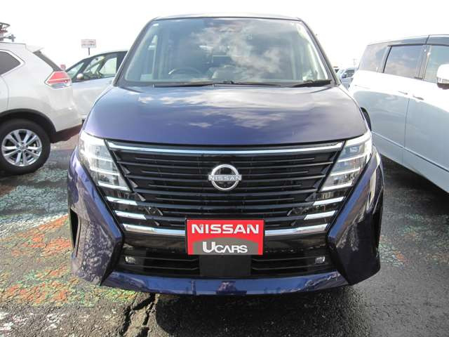 セレナ2.0 ハイウェイスターV 4WD