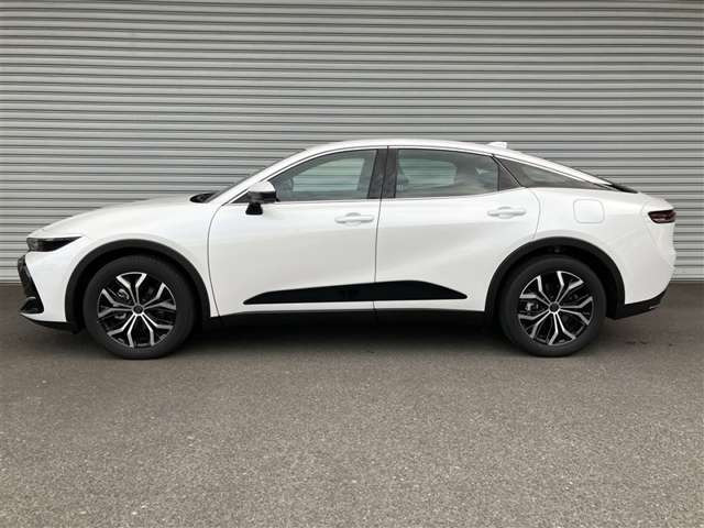 クラウンクロスオーバー2.5 G E-Four 4WD