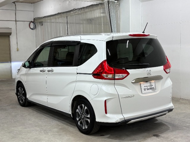 フリード+1.5 クロスター ホンダセンシング