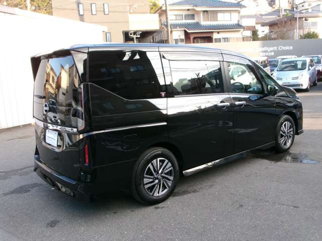 セレナ2.0 ハイウェイスターV