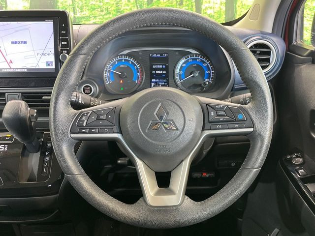 �y�����v�����X�e�A�����O�z�㎿�Ȋv���g�p���邱�ƂŁA��ɂ����������݂ƂĂ��^�]���₷���n���h���ł���