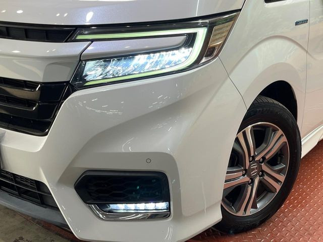 �yLED�w�b�h���C�g�z���V����ԑ��s�����ǍD�Ȏ��E���m�ۂ����S���ĉ^�]�ł��鍂�P�xLED�w�b�h���C�g�𑕔�!�_�����x�������A����d�͂��}�����Ă��܂��B