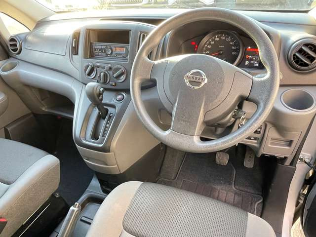 NV200バネットバン1.6 DX