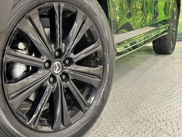 �y�����A���~�z�C�[���z�O�ςɃ}�b�`���������A���~�z�C�[���𑕒����Ă���܂��B�e��ЊO�A���~�z�C�[����A�X�^�b�h���X�^�C�����戵�����Ă���܂��B���񂲑��k����������