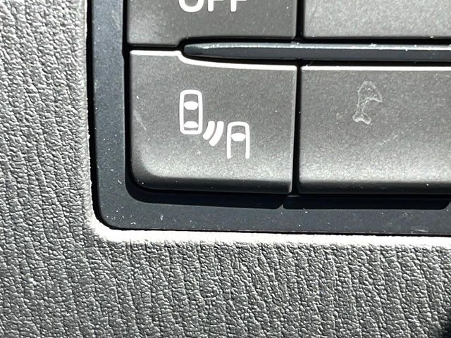 �y�u���C���h�X�|�b�g���j�^�����O�z���s���A�h�A�~���[�̎��p�ɂȂ�₷���ӏ��Ɍ㑱�Ԃ��ڋ߂���ƃT�C�h�~���[�t�߂Ɍx����\���A�h���C�o�[�ɒ��ӊ��N�����Ă���܂��B