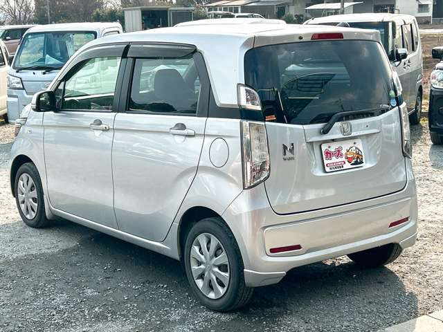 ���X�ł͌y�����Ԃ��畁�ʎԂ܂ŕ��L���I�[�����[�J�[�̎Ԏ�E�F�E�O���[�h��L�x�ɑ����Ă���܂��B