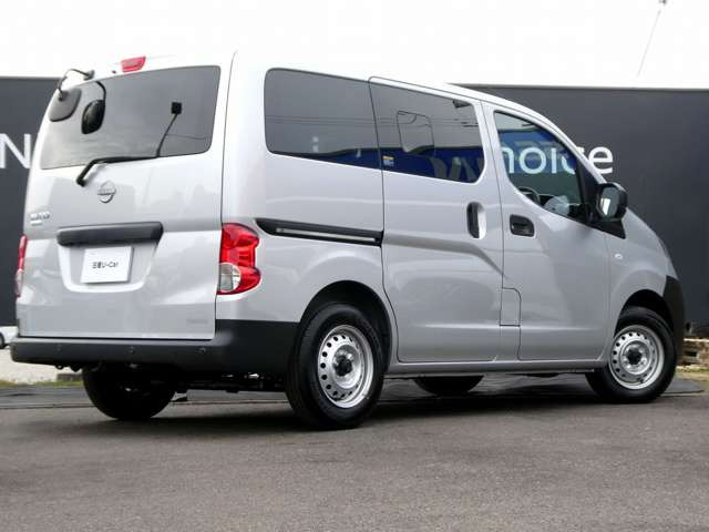 NV200バネットバン1.6 DX