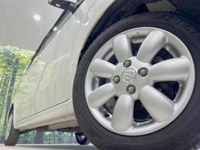 �y����14�C���`�A���~�z�C�[���z�O�ςɃ}�b�`���������A���~�z�C�[���𑕒����Ă���܂��B�e��ЊO�A���~�z�C�[����A�X�^�b�h���X�^�C�����戵�����Ă���܂��B���񂲑��k����������