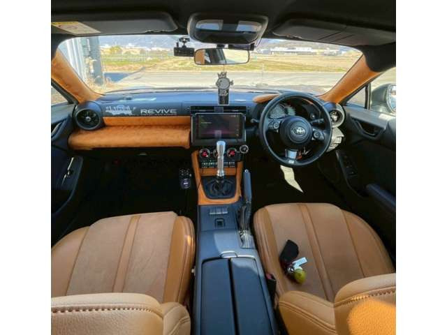 �C�ɂȂ邨�Ԃ�����܂�����E�̓d�b�ԍ����璼�ڂ��X�ɂ��₢���킹���������B�x�����@����ԗ����A��Ԃ܂łȂ�ł������������Ē����܂��B�X�^�b�t�ꓯ���A�����҂����Ă���܂��B