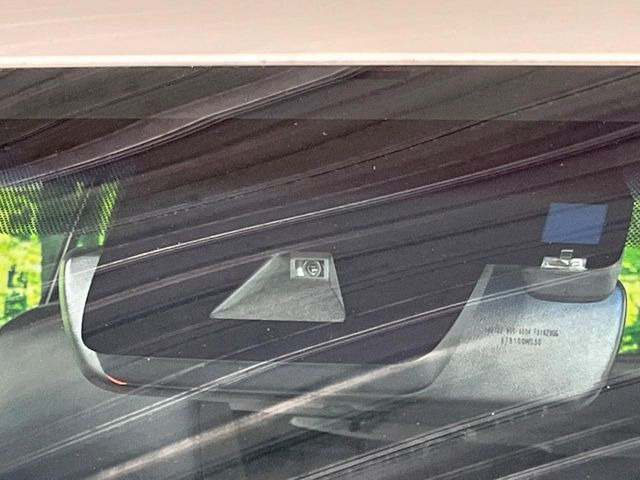 �y�v���N���b�V���Z�[�t�e�B�z�O���̎ԗ��������m���A�Փ˂������Ȏ��͌x��Œ��ӂ𑣂��A�u���[�L�𓥂ޗ͂��T�|�[�g�B�u���[�L�𓥂߂Ȃ������ꍇ�͏Փ˔�Q�y���u���[�L���쓮�A�Փˉ�����T�|�[�g���܂��B