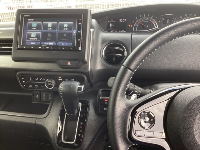 N-BOXカスタムL ターボ スタイルプラス ブラック