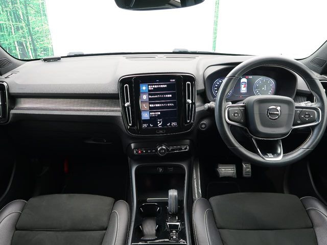 XC40T4 AWD Rデザイン 4WD