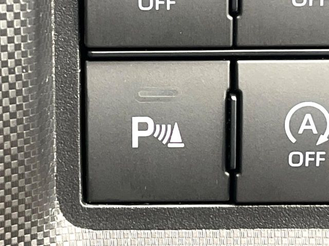 【クリアランスソナー】バンパーに付いたセンサーが障害物を検知!一定の距離に近づくとアラートで教えてくれます♪狭い駐車スペースや車庫入れ時も安心ですね☆