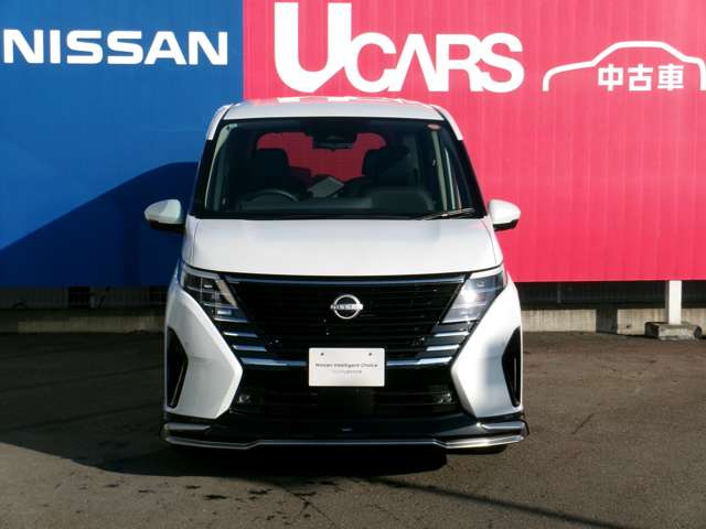 セレナ1.4 e-4ORCE ハイウェイスターV 4WD