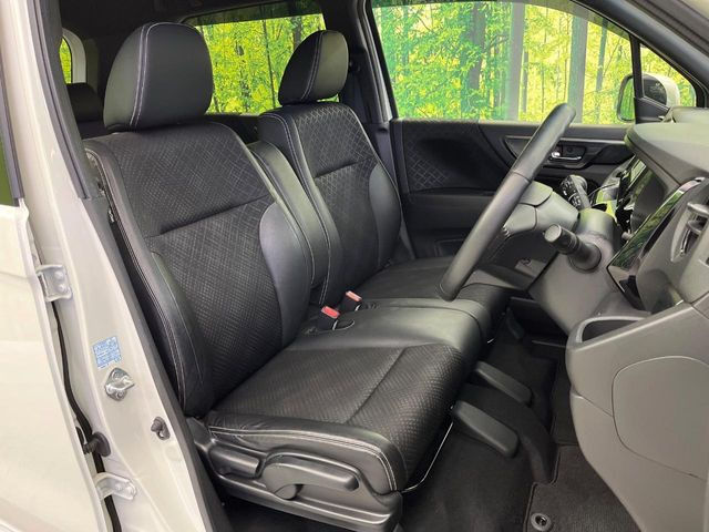 �y�n�[�t���U�[�V�[�g�z�������ƍ���S�n�𗼗������l�C�̃V�[�g���w�ʁE���ʂ̃t�@�u���b�N�f�ނ́A�ʋC���̗ǂ��⊊��ɂ����ɗD��Ă��܂��B�C���╞���ɍ��E���ꂸ���K�ɂ���肢�������܂��B