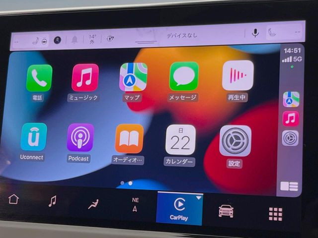 ��Apple Car Play:�X�}�z�Ƃ̗L���ڑ��ŁA�i�r�E�I�[�f�B�I�Đ��ȂǃX�}�z�̃A�v���@�\����ʂł��g����֗��@�\�ł�!