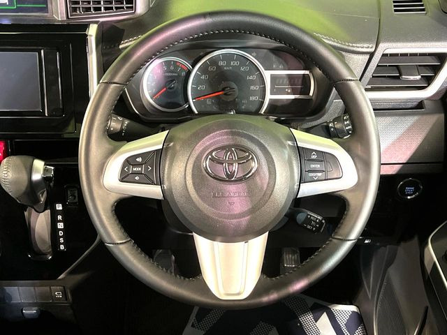 �y�����v�����X�e�A�����O�z�㎿�Ȋv���g�p���邱�ƂŁA��ɂ����������݂ƂĂ��^�]���₷���n���h���ł���