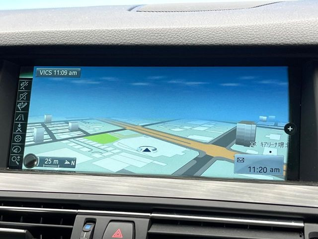 �������i�r:��̊��̂���i�r�́A����������ԓ������o���Ă���܂��B�I�[�f�B�I�@�\���[�����Ă���܂��̂ŁA�^�]�����y���߂܂���