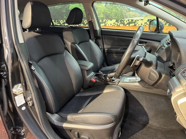 �^�]�ȃV�[�g���͎g�p�������Ȃ��A�ǍD�ȏ�ԂƂȂ��Ă��܂��B���J�Ɏg���Ă������Ƃ��悭�킩��܂��ˁB