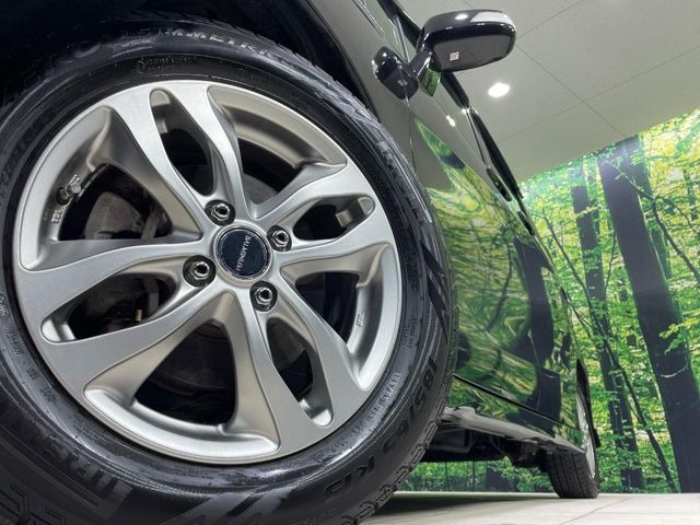 �y15�C���`�A���~�z�C�[���z�O�ςɃ}�b�`�����A���~�z�C�[���𑕒����Ă���܂��B�e��A���~�z�C�[����A�X�^�b�h���X�^�C�����戵�����Ă���܂��B���񂲑��k����������