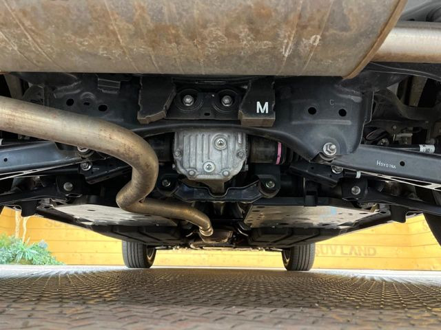 ����肪���ꂢ�Ȃ����ɁA�h�K���H�̎{�H���I�X�X���B�~��n��͂������A���ݕ��ɂ��Z���̕���A��Ń}�����E�E�B���^�[�X�|�[�c���������ɂ��D�]���������Ă���܂��B