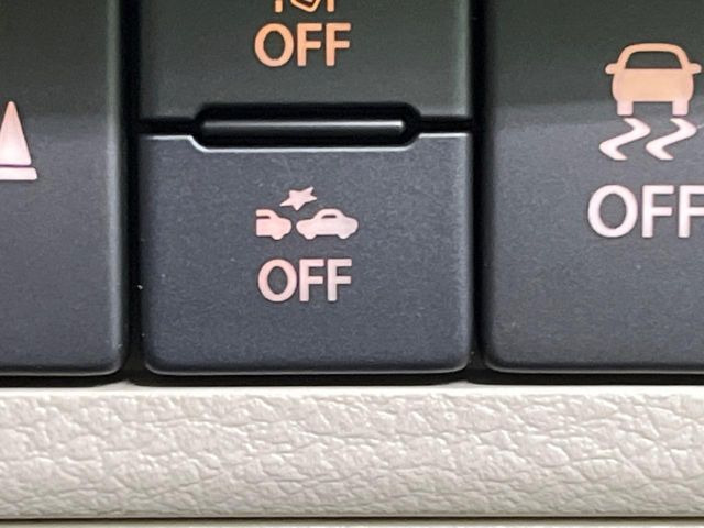 �y�X�Y�L �Z�[�t�e�B�T�|�[�g�z���s���ɑO���̎ԗ�����F�����A�Փ˂������Ȏ��͌x��ƃu���[�L�ŏՓˉ���Ɣ�Q�y�����A�V�X�g�B�����S�Ƀh���C�u�����y���݂��������܂��B