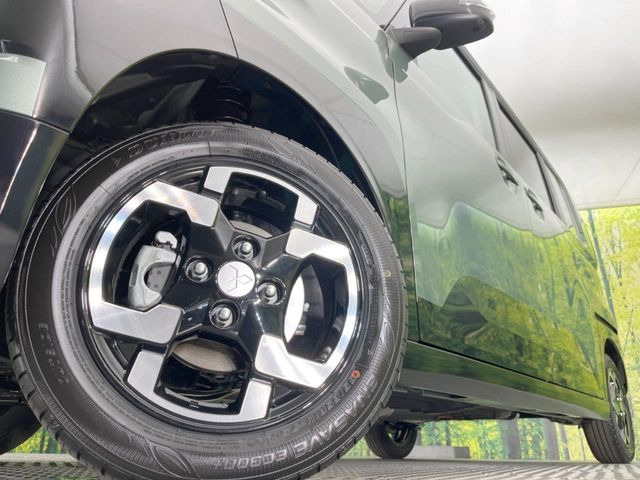 �y�����A���~�z�C�[���z�O�ςɃ}�b�`���������A���~�z�C�[���𑕒����Ă���܂��B�e��ЊO�A���~�z�C�[����A�X�^�b�h���X�^�C�����戵�����Ă���܂��B���񂲑��k����������