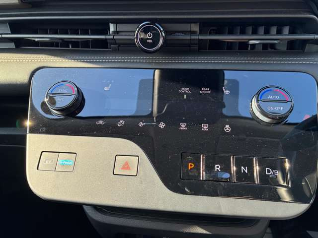 セレナ1.4 e-POWER ハイウェイスターV