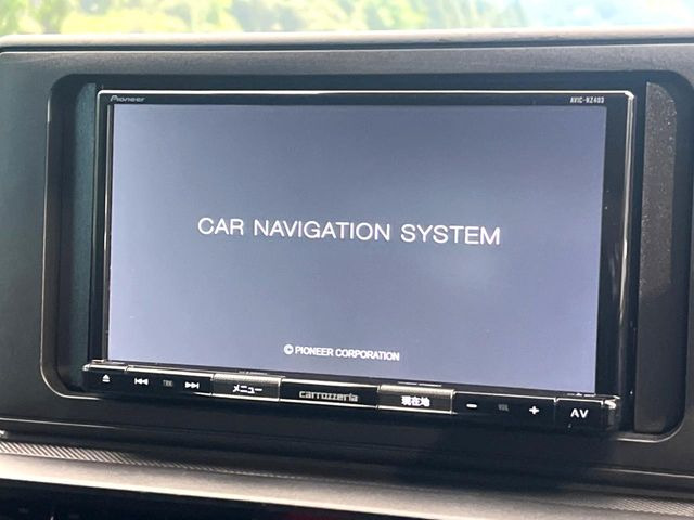 【ナビゲーション】使いやすいナビで目的地までしっかり案内してくれます。各種オーディオ再生機能も充実しており、お車の運転がさらに楽しくなります!!