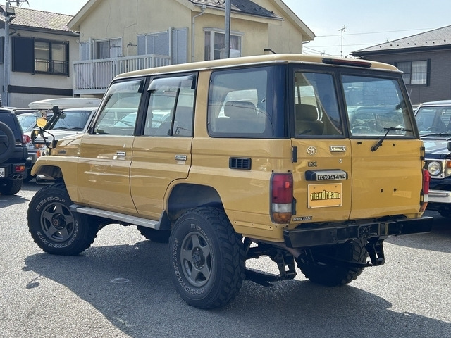 ランドクルーザー704.2 LX ディーゼル 4WD
