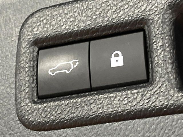 �y�p���[�o�b�N�h�A�z�X�}�[�g�L�[��^�]�Ȃ̃{�^�������������Ń��A�Q�[�g�������ŊJ���܂�!�ו��������Ă��鎞��A�����ʒu�ɂ���o�b�N�h�A��߂�ۂɕ֗��ȋ@�\�ł���