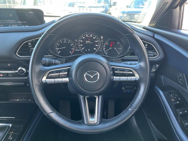 �y�����v�����X�e�A�����O�z�㎿�Ȋv���g�p���邱�ƂŁA��ɂ����������݂ƂĂ��^�]���₷���n���h���ł���