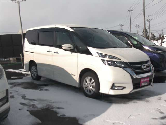 セレナ2.0 ハイウェイスター 4WD