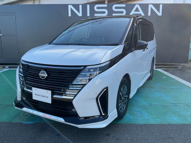 セレナ1.4 e-POWER ハイウェイスターV