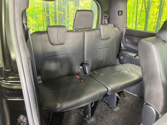 3列目シートはもちろん状態良好☆大人でもゆったりと座って頂けますので、大人数でのお出かけもラクラクです♪ご家族で、気の知れた仲間で、ドライブに行くのが楽しみですね♪