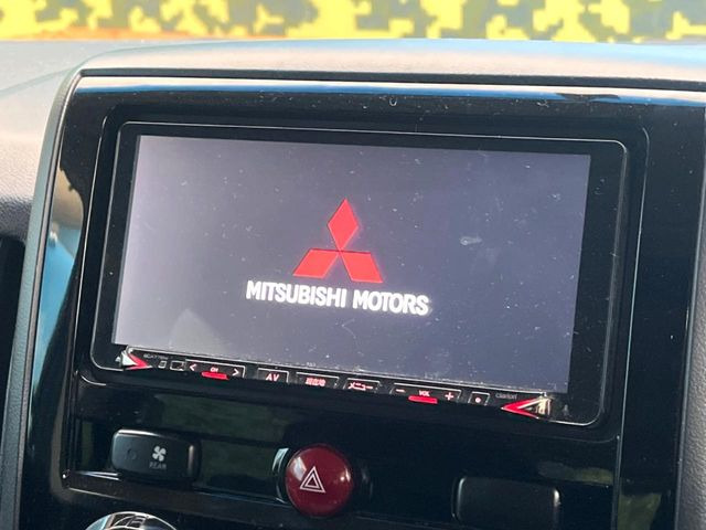 �y�����i�r�z�l�C�̏����i�r�𑕔����Ă���܂��B�i�r�̎g���₷���͂������A�I�[�f�B�I�@�\���[��!�L�����v�◷�s�͂������A�ʋ΂┃�����ȂǕ��i�̃h���C�u���y�����Ȃ�͂���