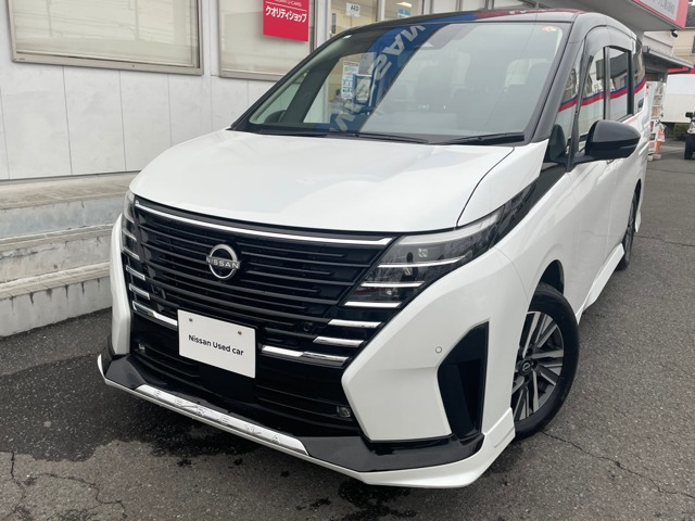 セレナ1.4 e-POWER ハイウェイスターV