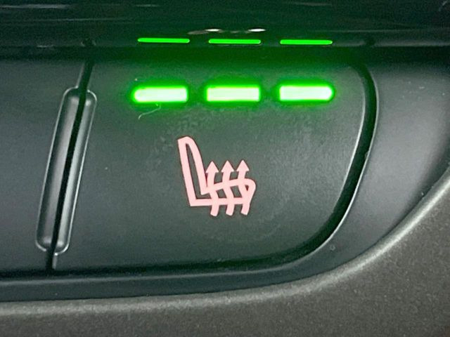 ���t�����g�V�[�g�q�[�e�B���O:�^�]�ȁE����ȋ��ɎO�i�K�Œ��߂��\�ȃV�[�g�q�[�^�[�𑕔����Ă���܂��B�G�߂��킸���K�ɂ��g�p���������܂��B