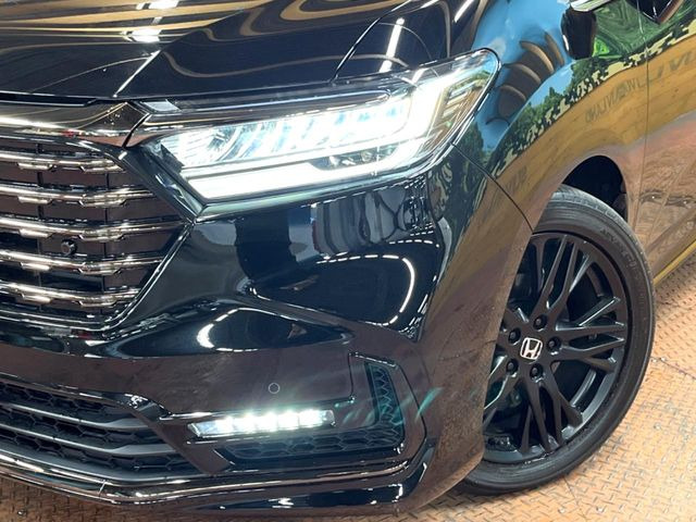 �yLED�w�b�h���C�g�z���V����ԑ��s�����ǍD�Ȏ��E���m�ۂ����S���ĉ^�]�ł��鍂�P�xLED�w�b�h���C�g�𑕔�!�_�����x�������A����d�͂��}�����Ă��܂��B