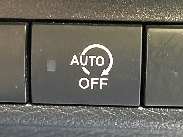 �y�A�C�h�����O�X�g�b�v�z�ԐM����a�؂Œ�Ԃ����ۂɃG���W�����~���A���ʂȔR���̏����}���܂��B�R��������ی�ɂȂ���@�\��G���W���̓u���[�L�𗣂��΍Ďn�����܂��B